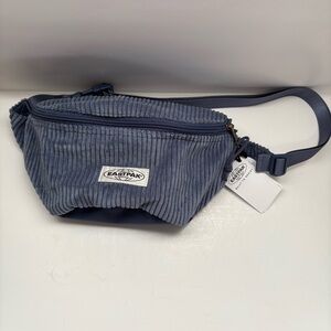 EASTPAK NWT Unisex Springer Large Softrib Pilot Blue Corduroy Fanny PackJS0A83DD
